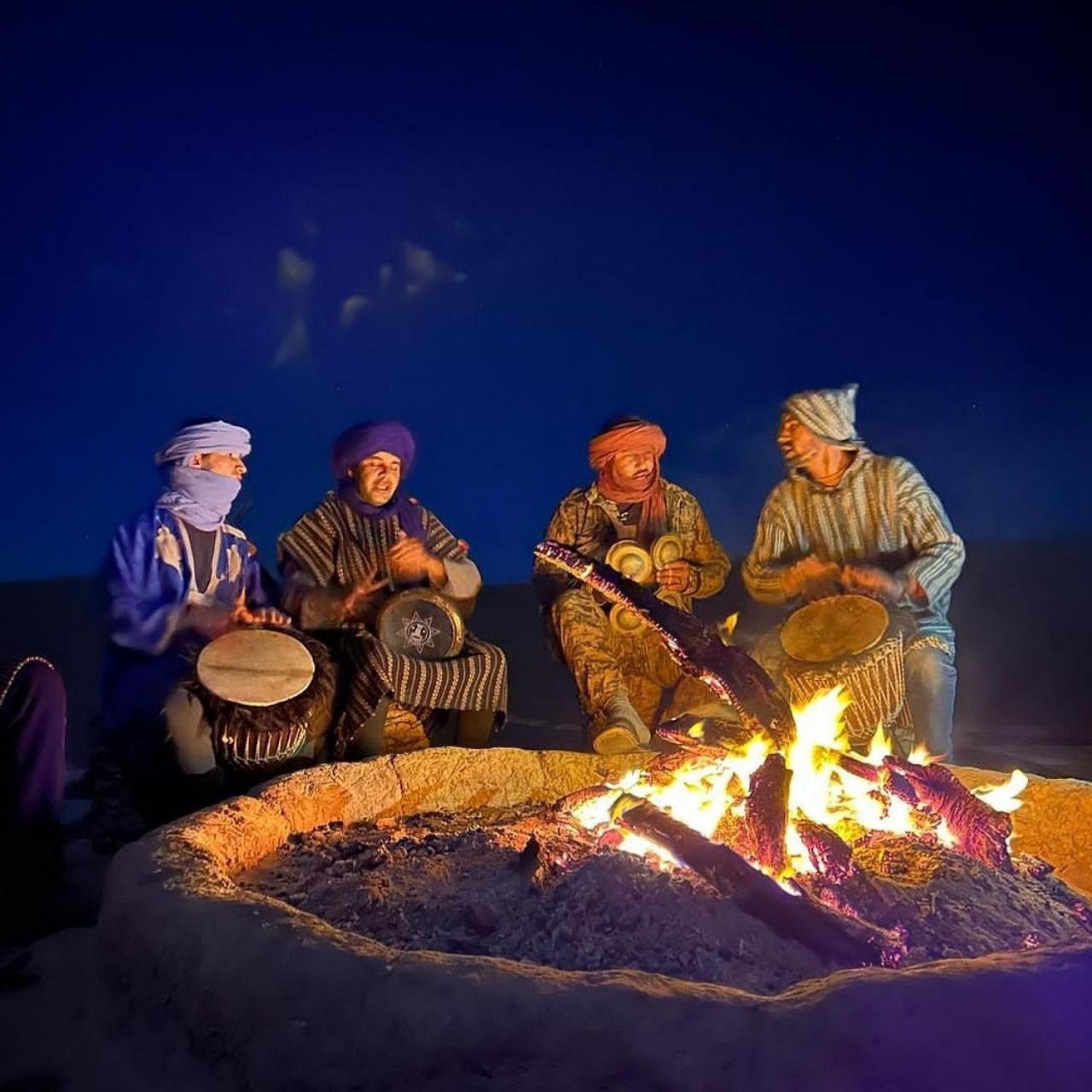 Bivouac La Fibule Des Dunes メルズーガ エクステリア 写真